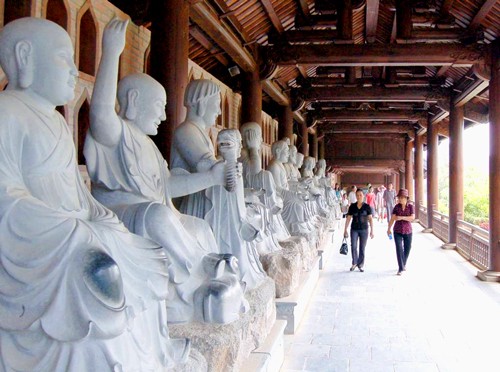 Du lịch Tam Cốc - Bích Động - chùa Bái Đính 1 ngày - Du lich Tam Coc - Bich Dong - chua Bai Dinh 1 ngay