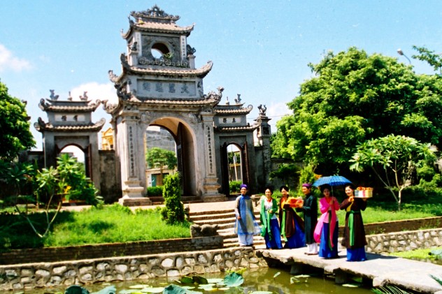 Du lịch Đền Mẫu - Chùa Chuông - Hưng Yên 1 ngày - Du lich Den Mau - Chua Chuong - Hung Yen 1 ngay