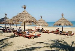Hai bãi biển đẹp ở Việt Nam nằm trong top 100 thế giới - Hai bai bien dep o Viet Nam nam trong top 100 the gioi