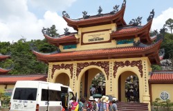 Tour du lịch Yên Tử - chùa Ba Vàng 1 ngày - Tour du lich Yen Tu - chua Ba Vang 1 ngay